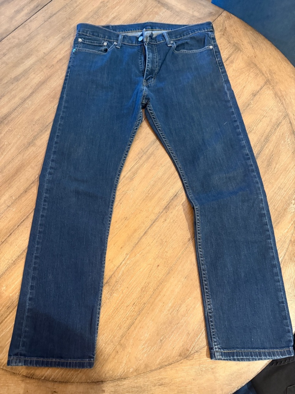 Levi's 513 Men's Straight Jeans - Dark Blue Denim 34x30 - Picture 2 of 2